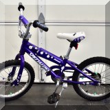 L12. Children's Specialized Hotrock bike. 